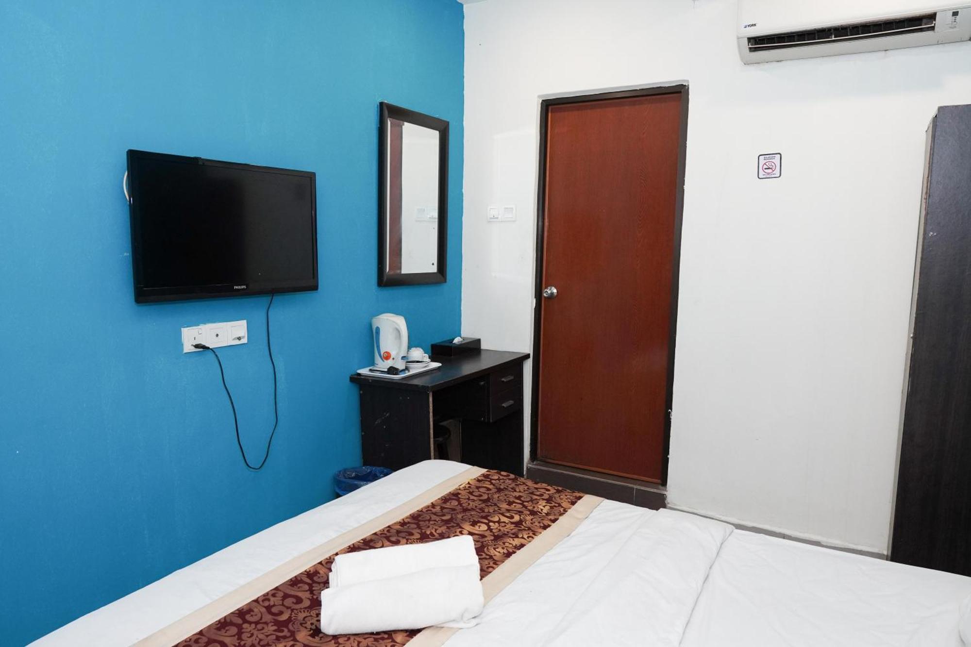 Hotel Shri Putiri Пасир Гуданг Екстериор снимка