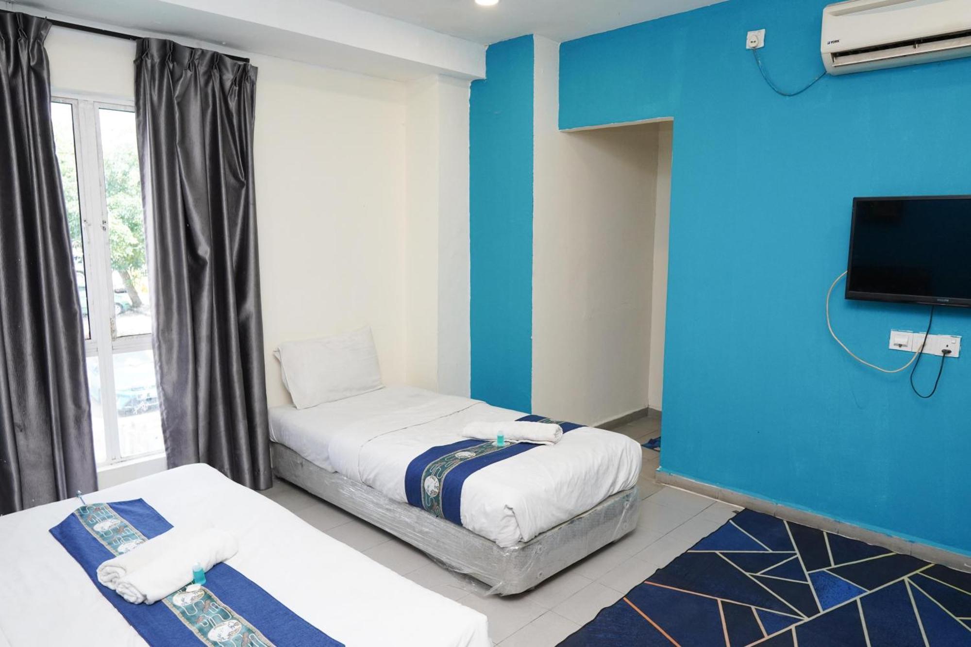 Hotel Shri Putiri Пасир Гуданг Екстериор снимка
